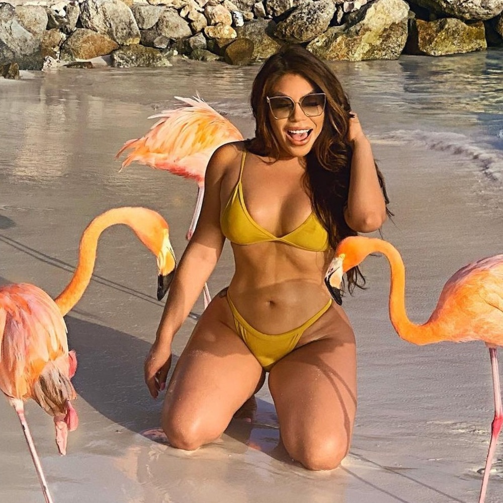 Bikini 👙 - Picture 2 of 2